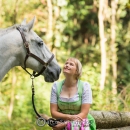 Maestoso Alea und Angela im Dirndl