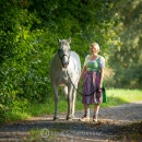 Maestoso Alea und Angela im Dirndl